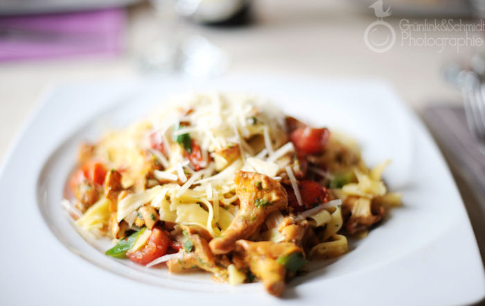 Tagliatelle with Chanterelle Mushrooms and Cherry Tomatoes